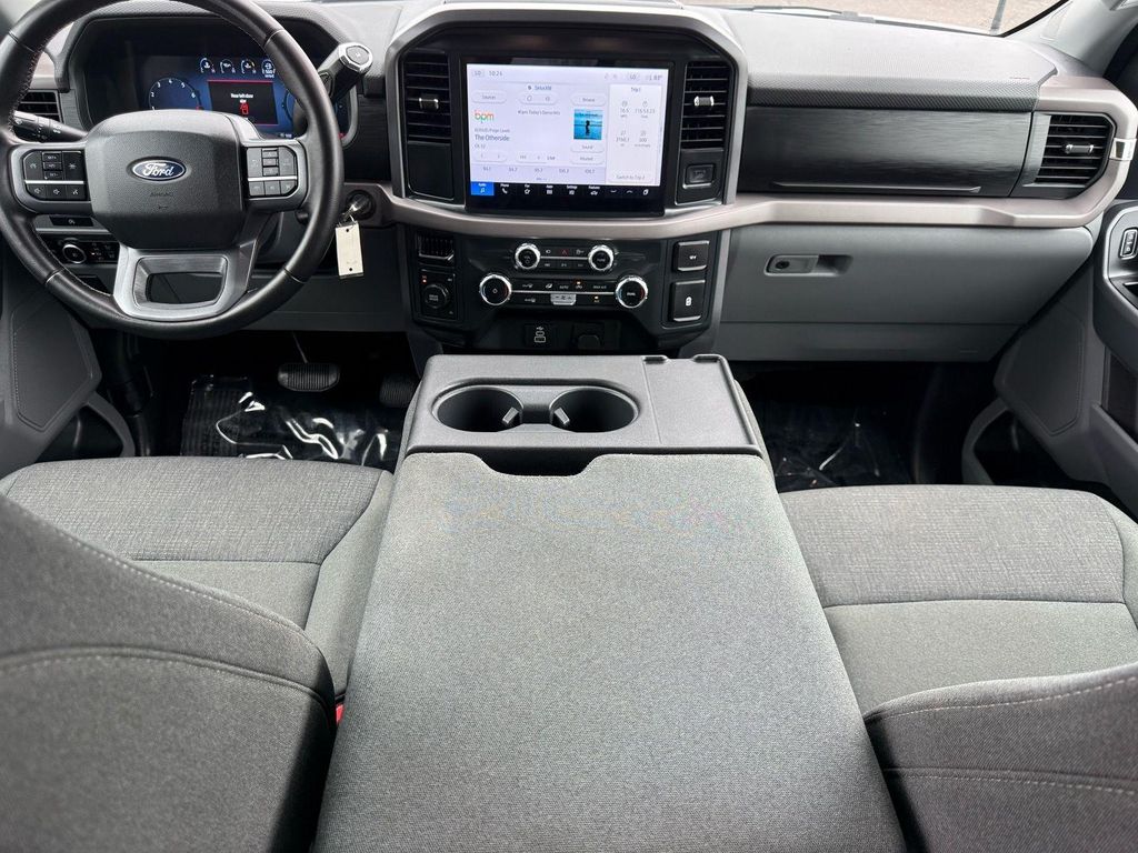 صورة مصغرة 26 لـ 2025 FORD F-150 XLT