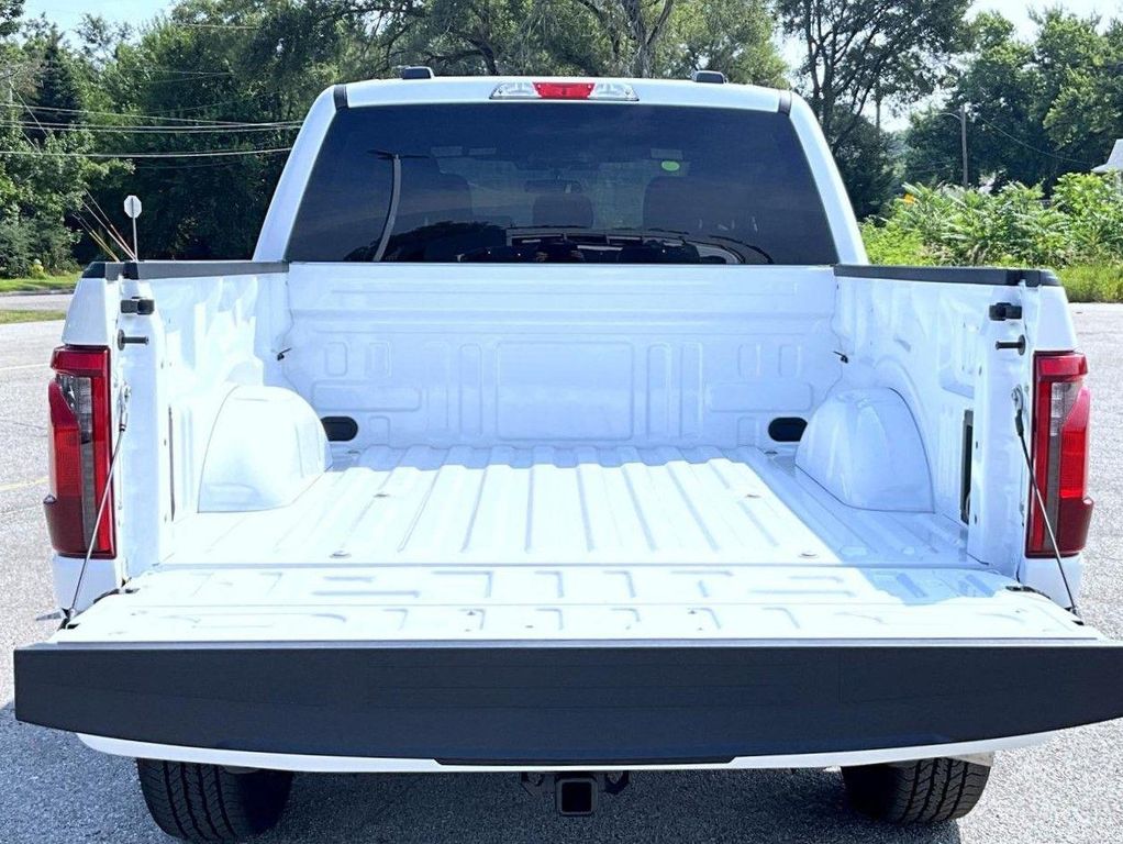 صورة 9 لـ 2026 FORD F-150 STX
