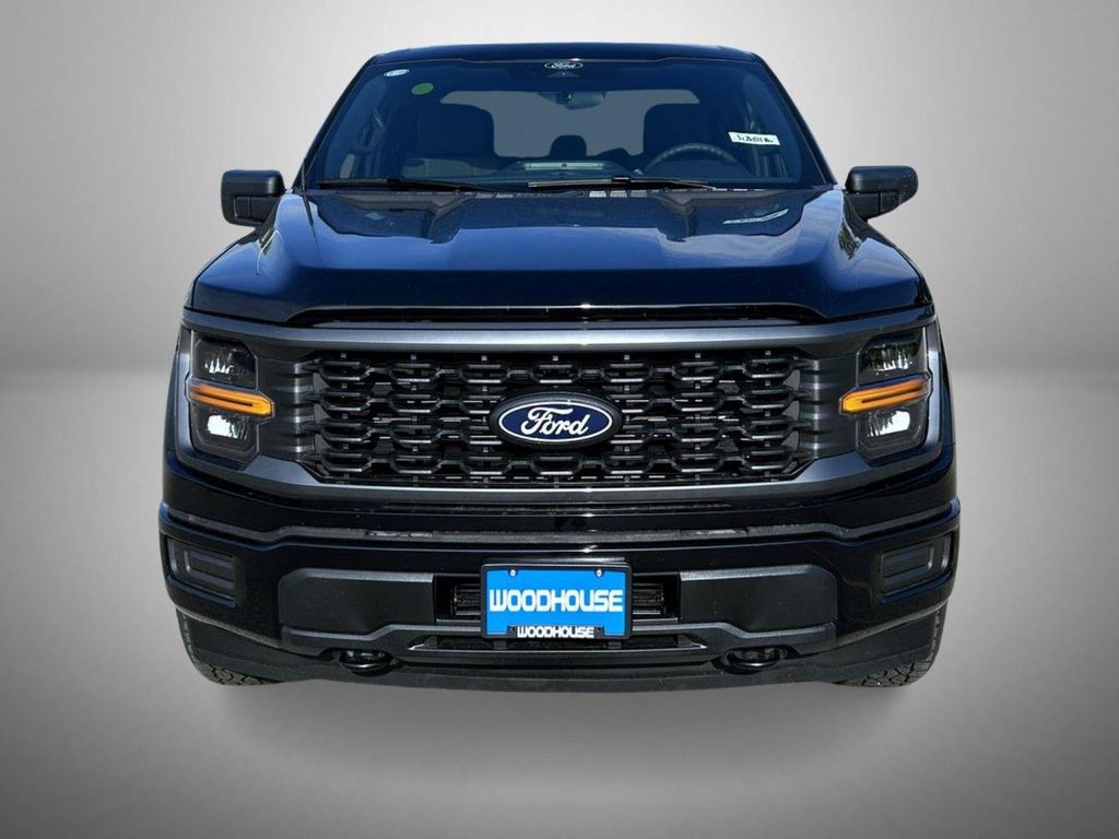 صورة 2 لـ 2026 FORD F-150 STX