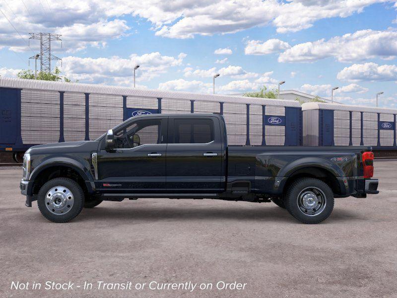 2026 FORD F-450 LARIAT photo 3