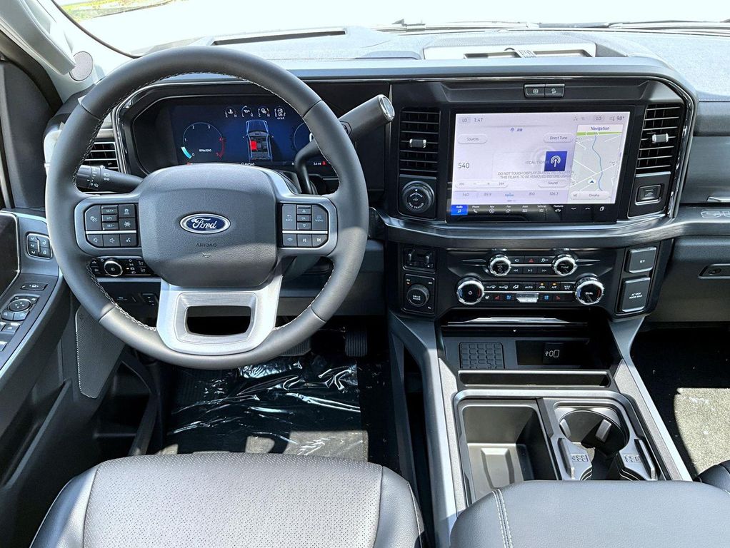 2026 FORD F-450 LARIAT 照片 14