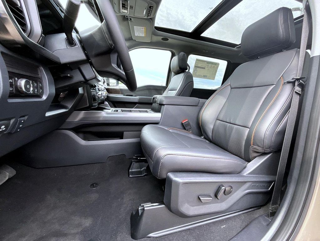 صورة مصغرة 12 لـ 2026 FORD F-450 LARIAT