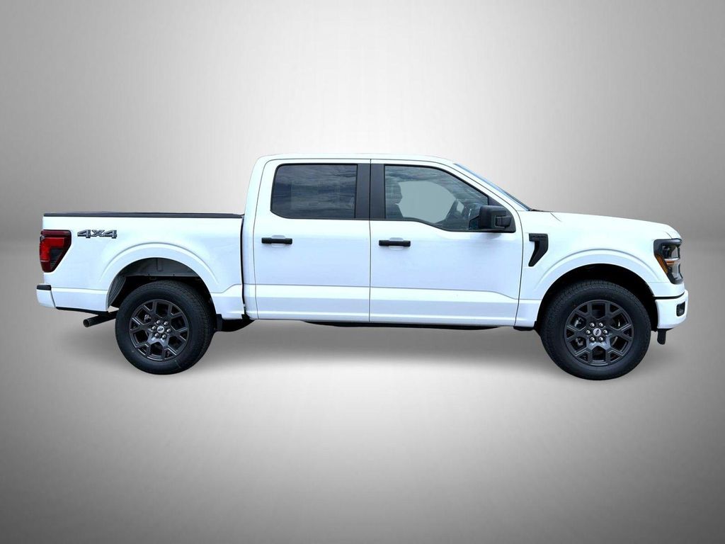 صورة 4 لـ 2026 FORD F-150 STX