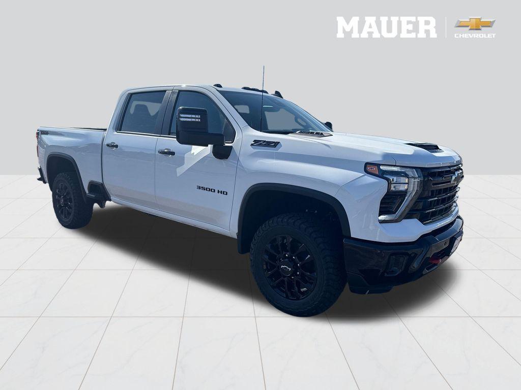 New 2026 Chevrolet Silverado 3500 LT
