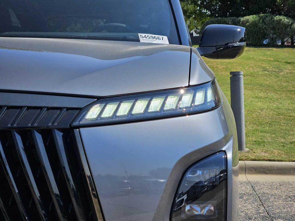 صورة مصغرة 6 لـ 2027 Infiniti QX80 AUTOGRAPH