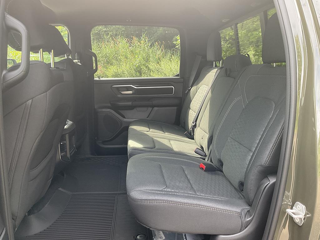 2026 RAM 1500 BIG HORN/LONE STAR photo 9