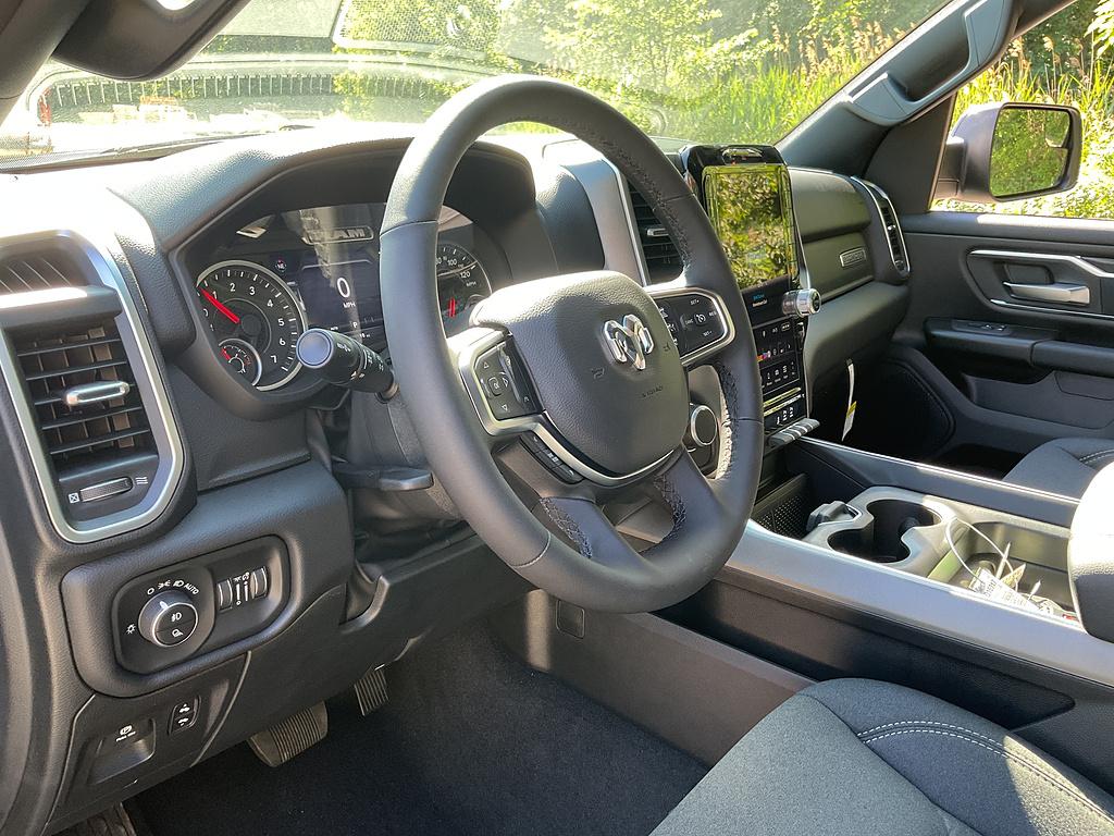 2026 RAM 1500 BIG HORN/LONE STAR — фото 10