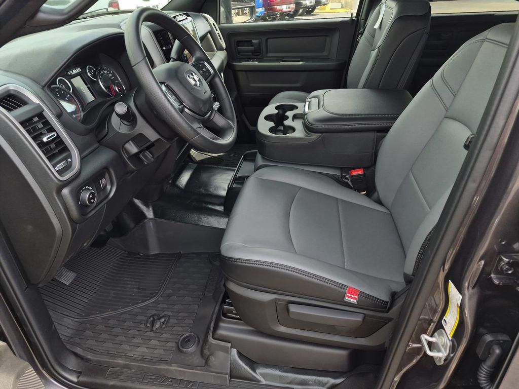 صورة مصغرة 15 لـ 2026 RAM 2500 TRADESMAN CREW CAB 4X4 6'4' BOX