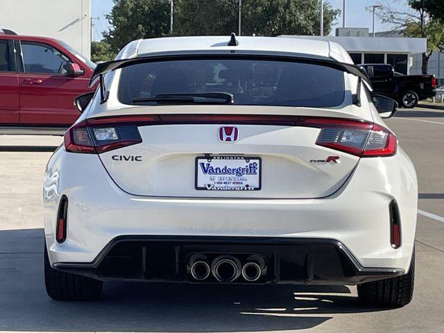 صورة 5 لـ 2024 Honda CIVIC TYPE R