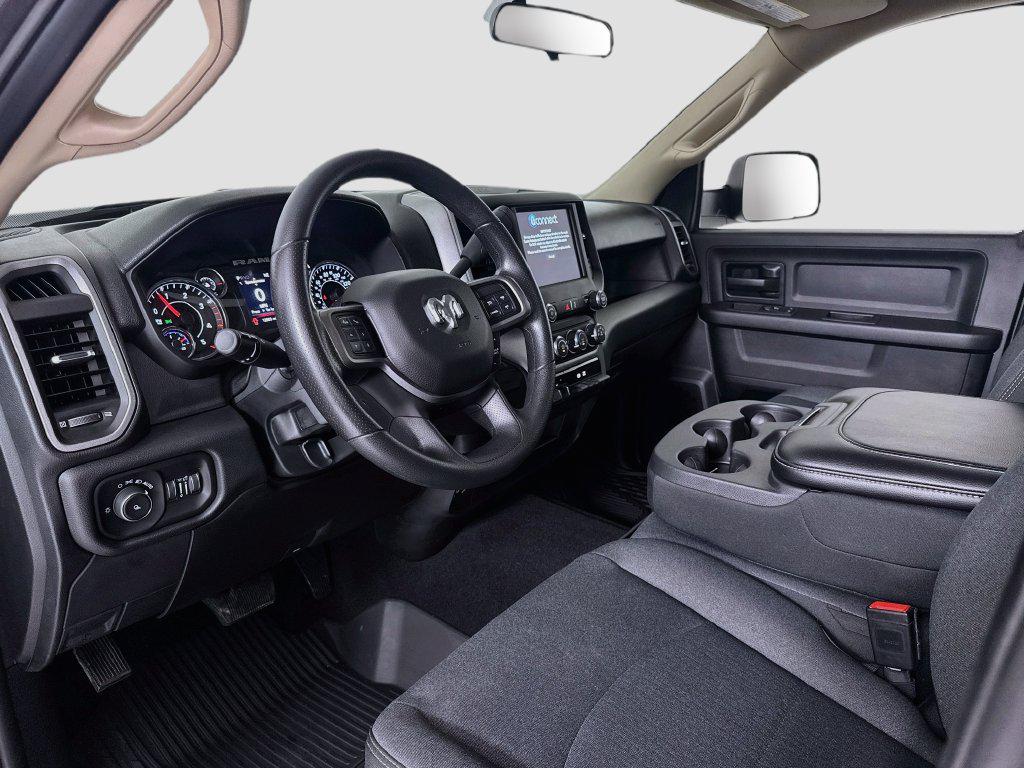 صورة 10 لـ 2020 RAM 2500 TRADESMAN CREW CAB 4X4 6'4' BOX