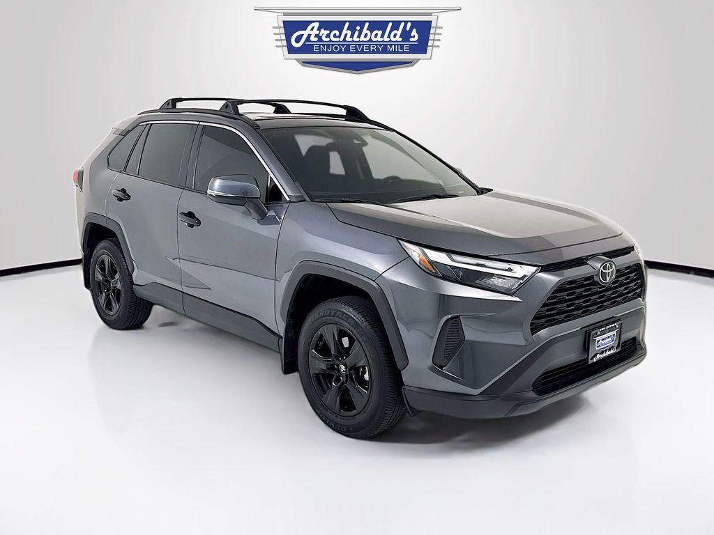 TOYOTA RAV4 - 1