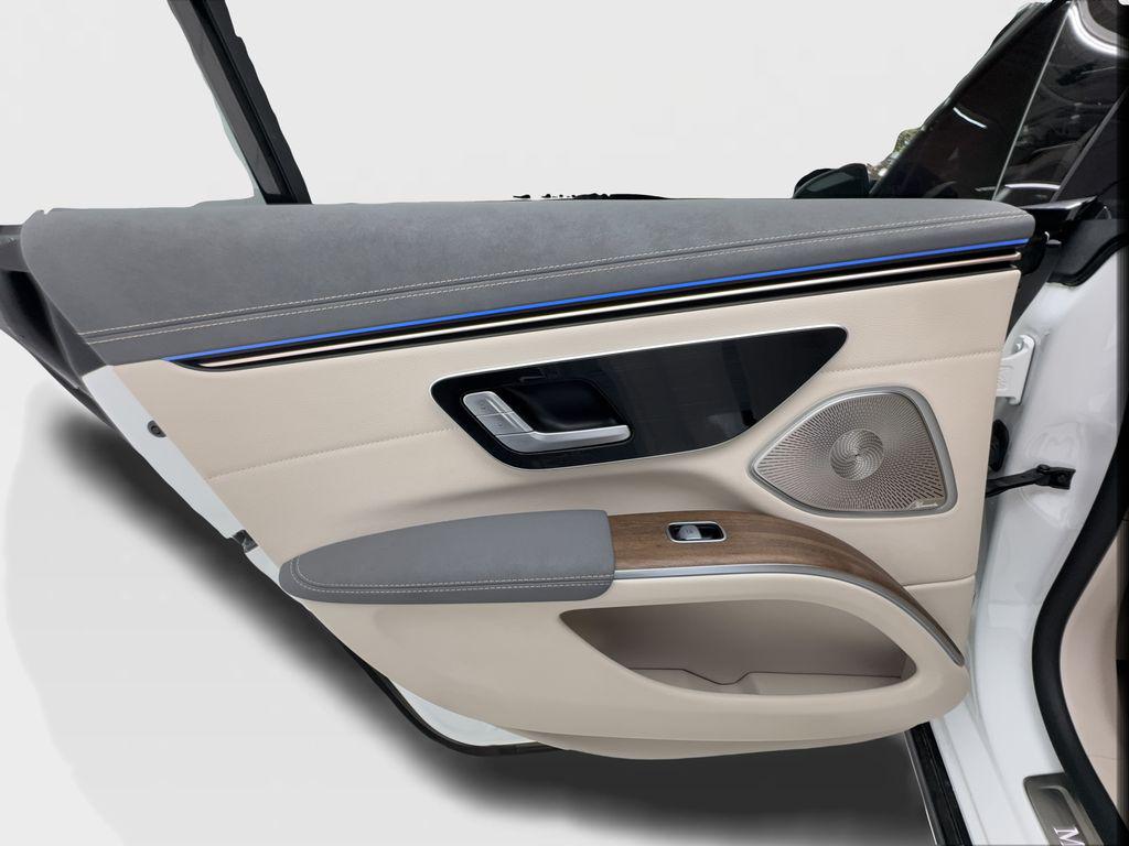 صورة مصغرة 25 لـ 2023 Mercedes-BENZ EQS