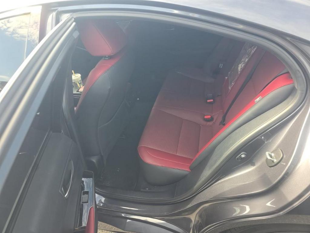 2025 Lexus IS 300 BASE — фото 8