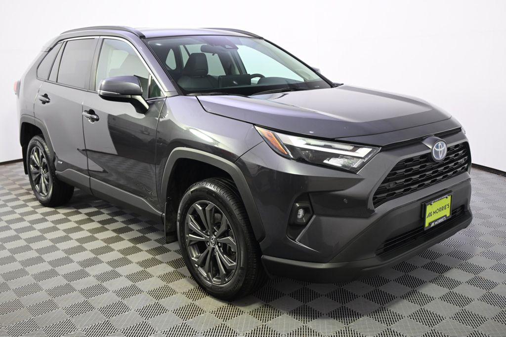 TOYOTA RAV4 - 8