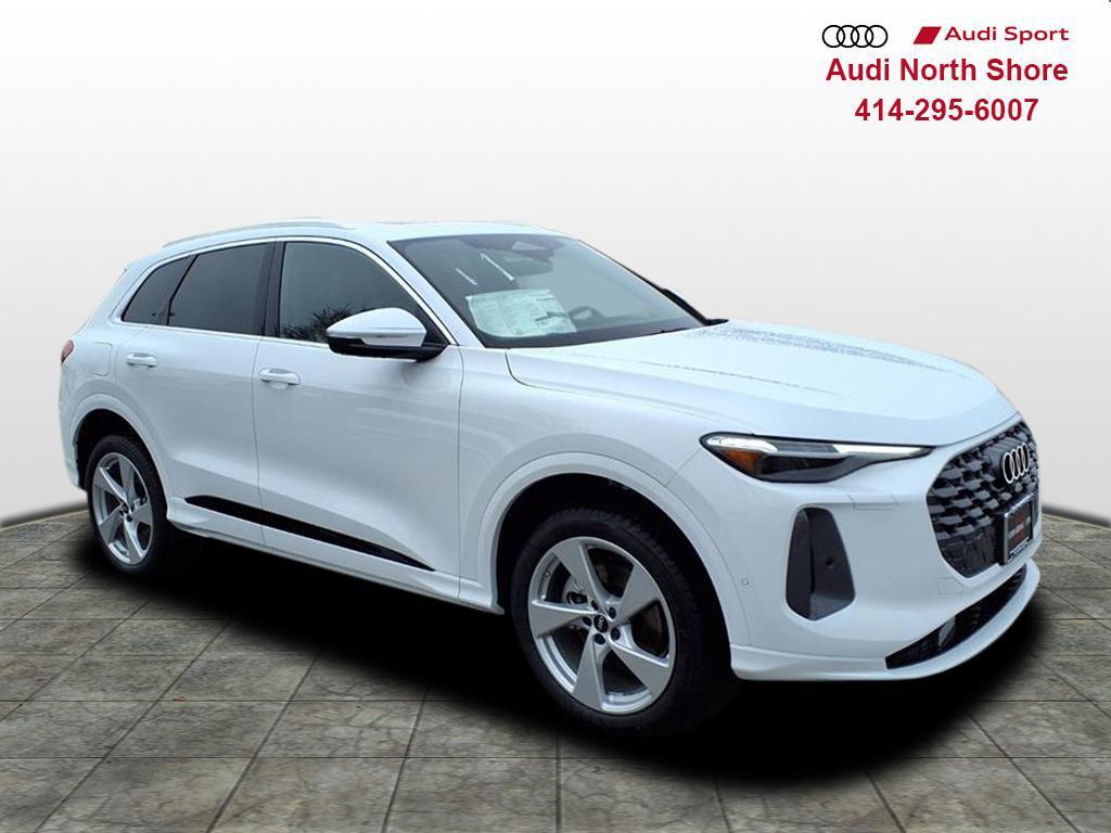 New 2025 Audi Q5 Premium Plus TFSI quattro S tronic