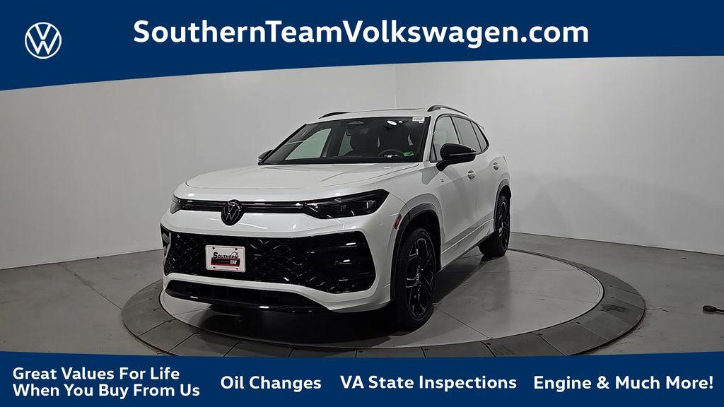 New 2026 Volkswagen Tiguan 2.0T SE R-Line Black