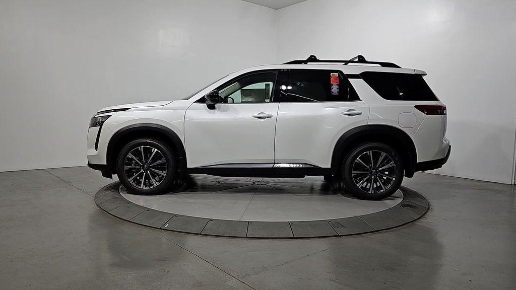 New 2026 Nissan Pathfinder Platinum