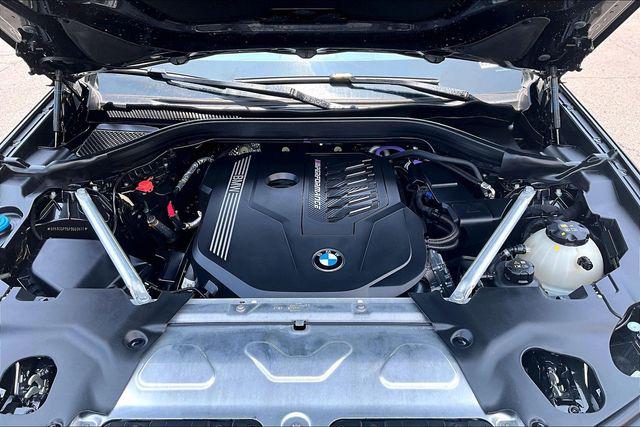 صورة 9 لـ 2023 BMW X3 M40I