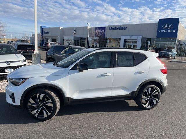 New 2026 Volvo XC40 B5 Ultra