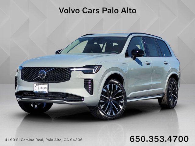 New 2026 Volvo XC90 Plug-In Hybrid Ultra Dark Theme