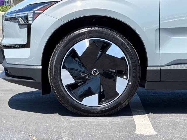 صورة مصغرة 27 لـ 2026 Volvo EX30 PLUS