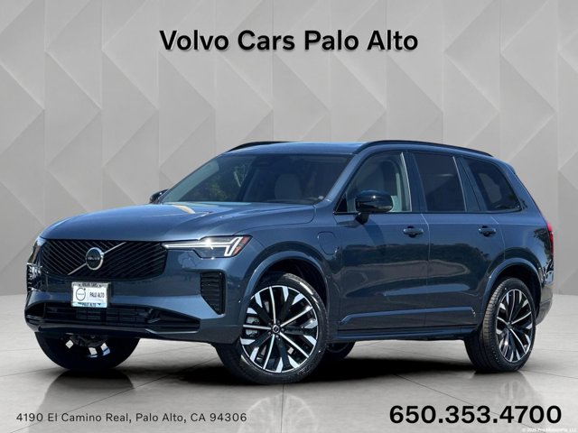 New 2026 Volvo XC90 Plug-In Hybrid Ultra Dark Theme