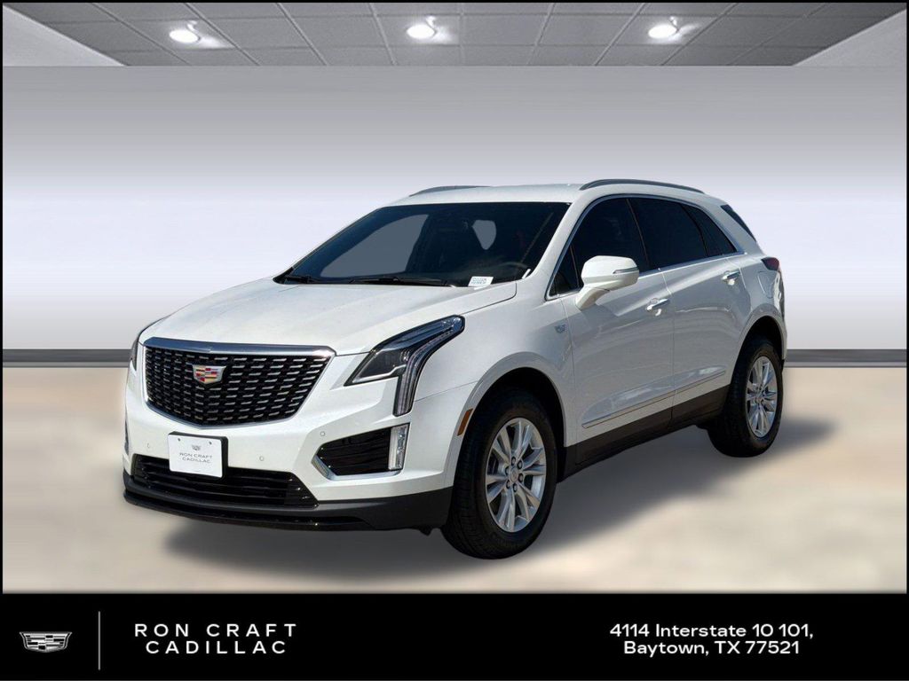 New 2026 Cadillac XT5 Luxury
