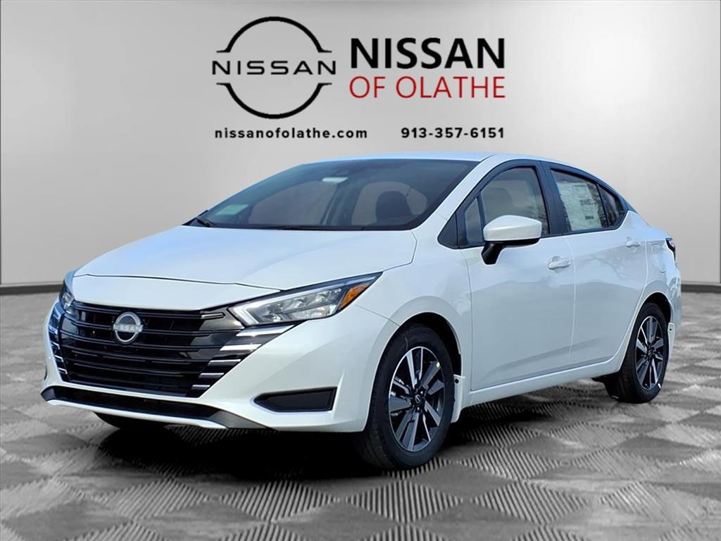 New 2025 Nissan Versa 1.6 SV