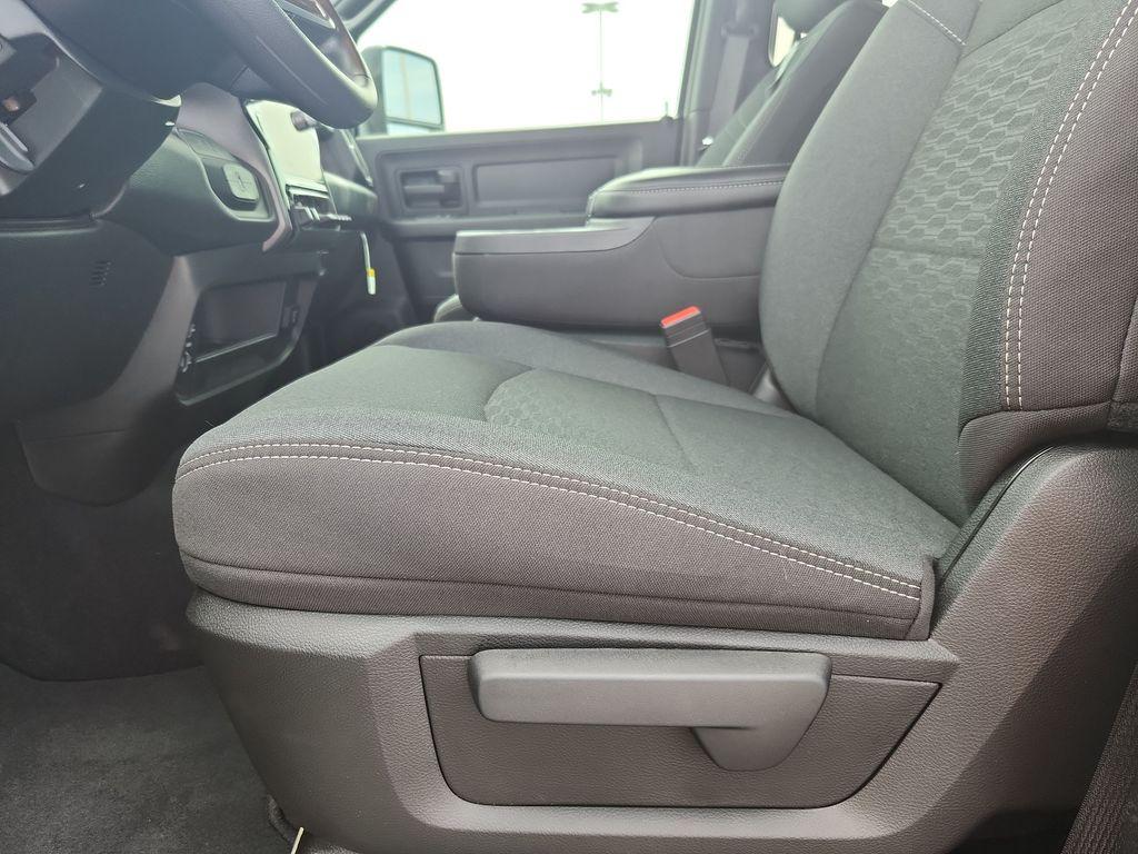 صورة مصغرة 11 لـ 2026 RAM 3500 TRADESMAN