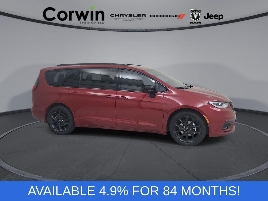 New 2026 Chrysler Pacifica Limited