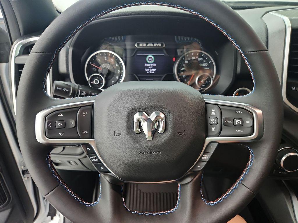 2026 RAM 1500 BIG HORN/LONE STAR — миниатюра 21