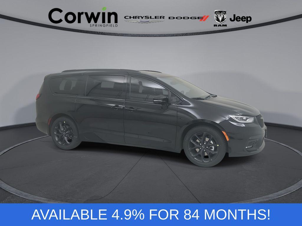 New 2026 Chrysler Pacifica Limited