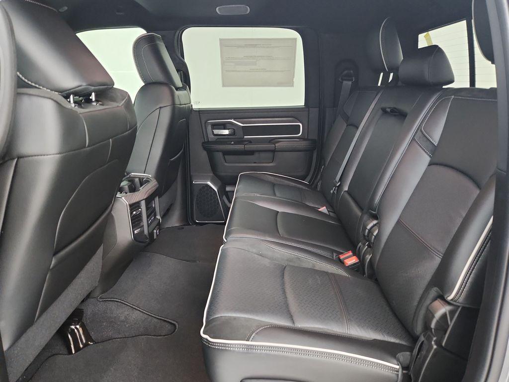 صورة مصغرة 27 لـ 2026 RAM 2500 LARAMIE