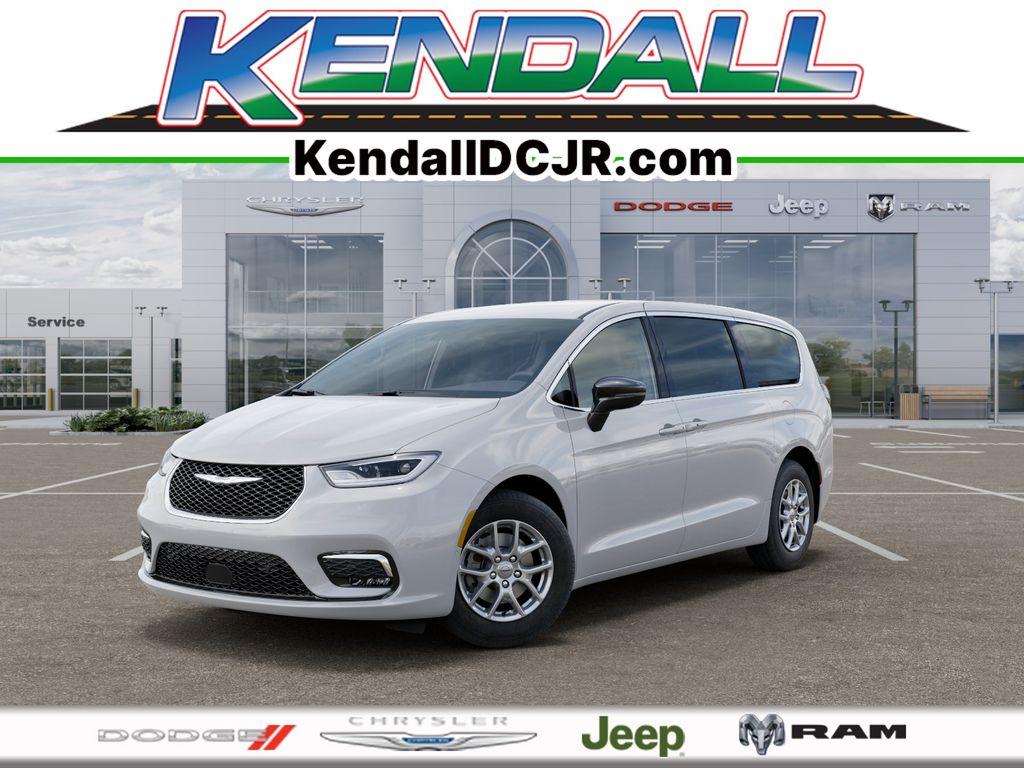 New 2026 Chrysler Pacifica Select