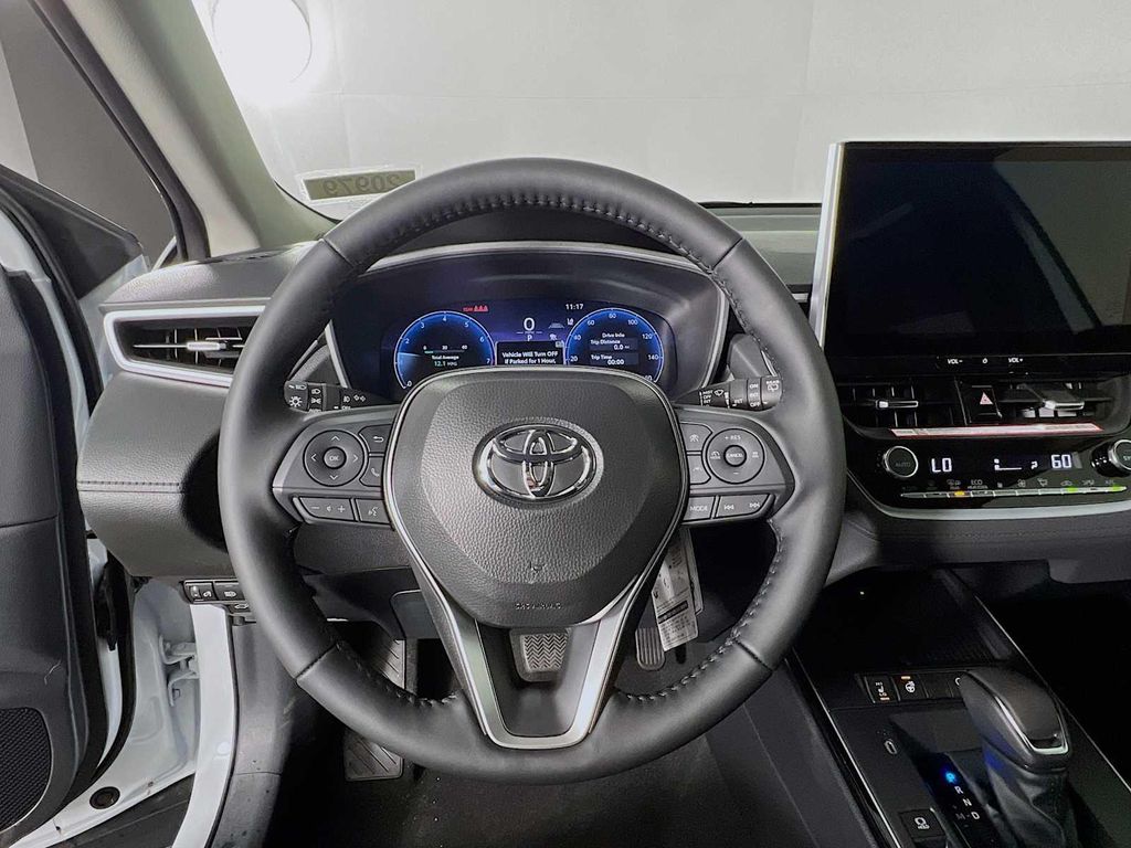 TOYOTA COROLLA CROSS - 8