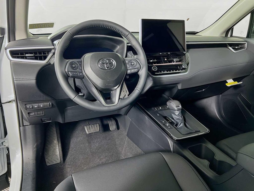 TOYOTA COROLLA CROSS - 7