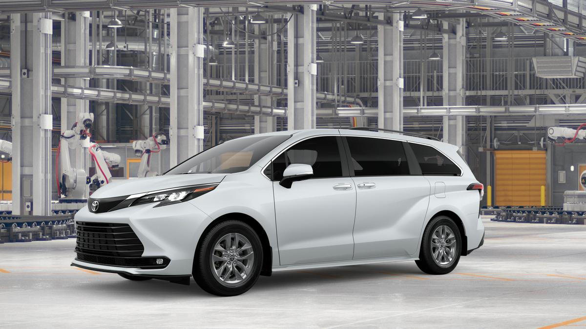 صورة 2 لـ 2026 Toyota SIENNA XLE