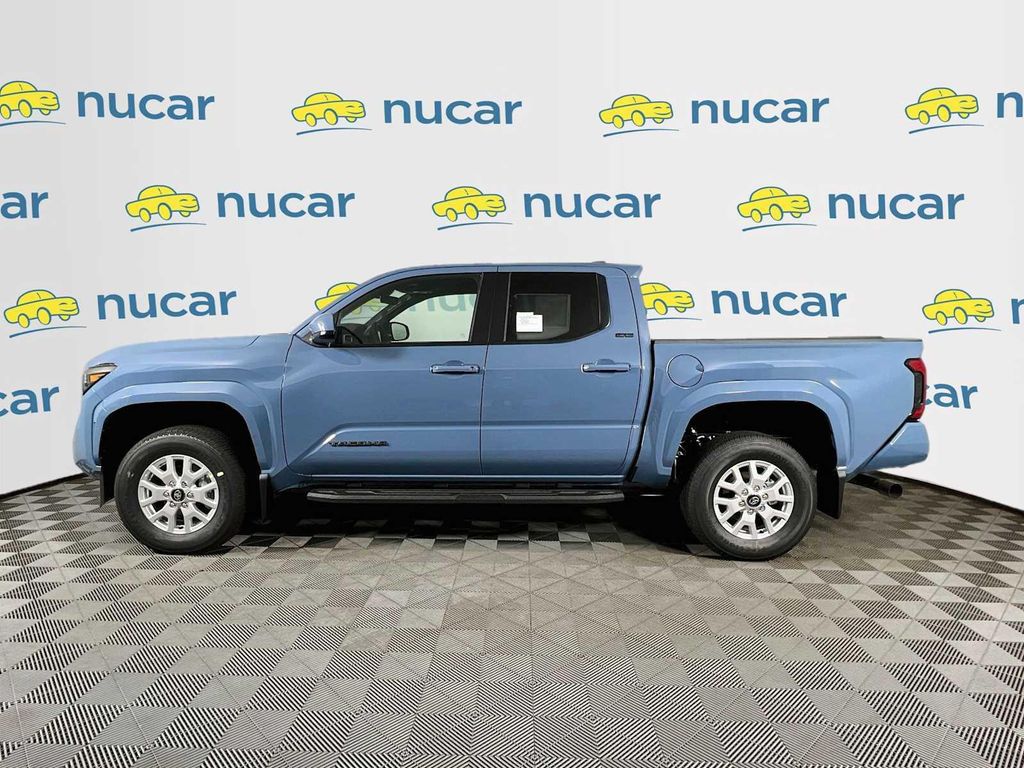 2026 Toyota TACOMA SR5 — фото 4