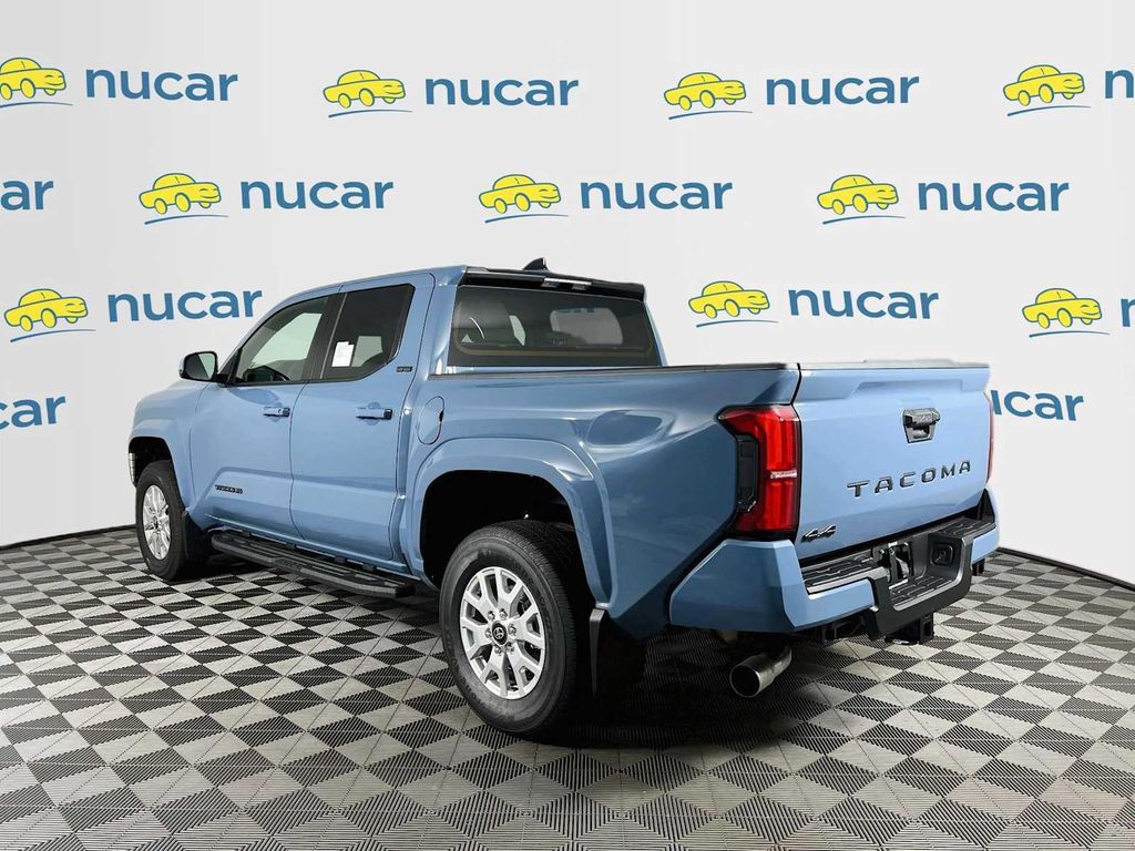 2026 Toyota TACOMA SR5 — фото 5