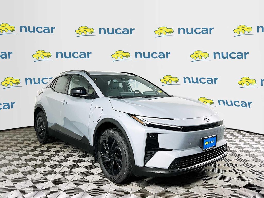 New 2026 Toyota C-HR SE