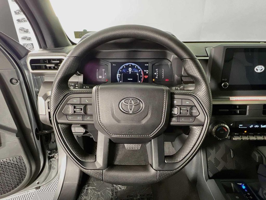 2026 Toyota TACOMA SR5 — фото 8