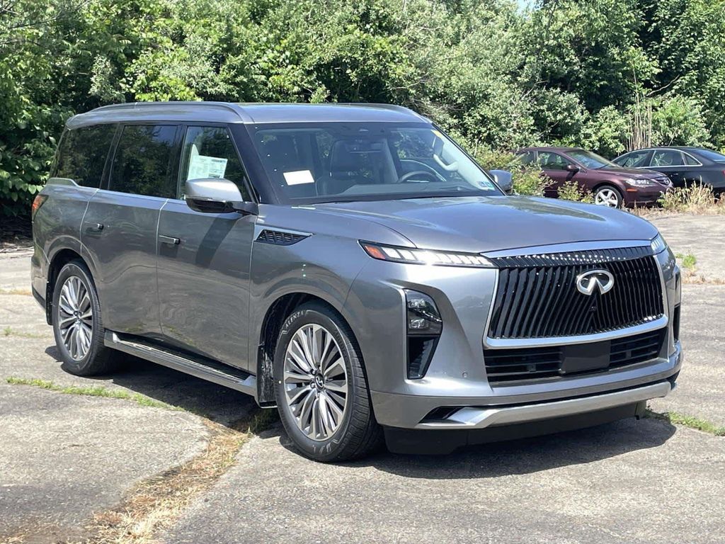 New 2026 INFINITI QX80 Luxe