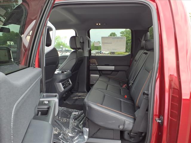 2026 FORD F-350 LARIAT 照片 8