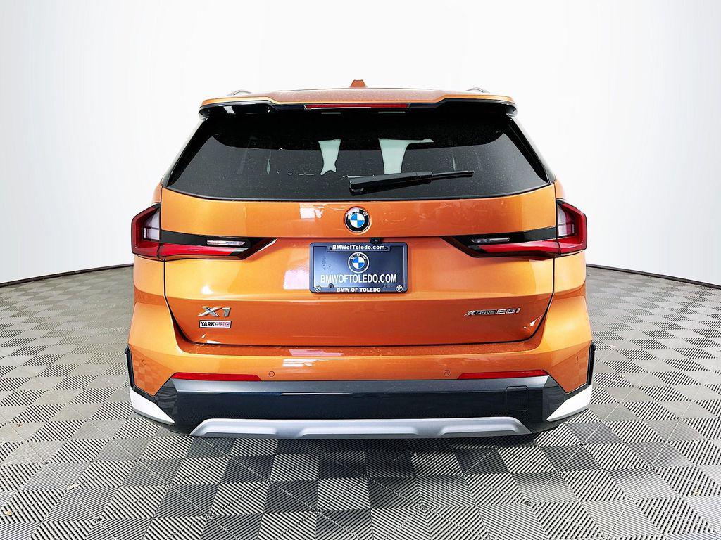 BMW X1 XDRIVE28I - 8
