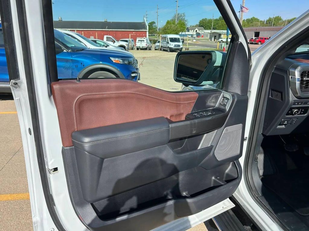 FORD F-150 LARIAT - 9