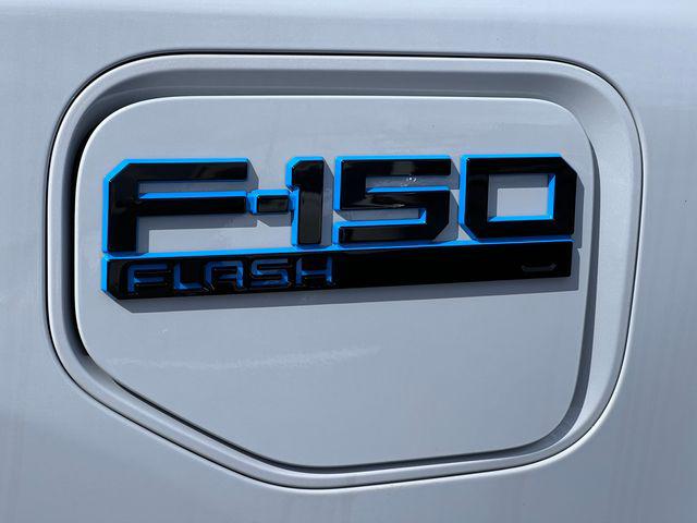 صورة 7 لـ 2025 FORD F-150 LIGHTNING FLASH