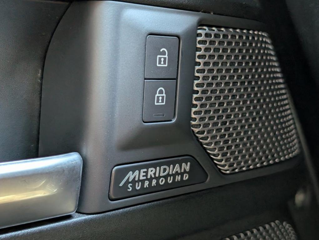 2023 LAND Rover DEFENDER 110 缩略图 33