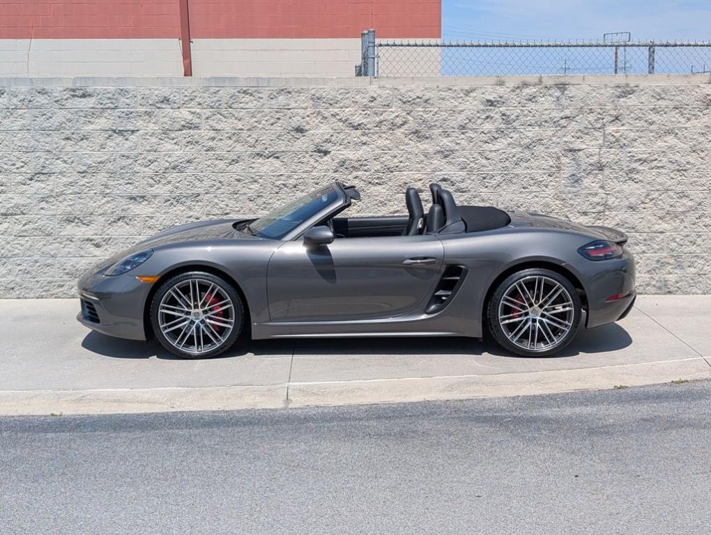 2022 Porsche 718 BOXSTER S — фото 2