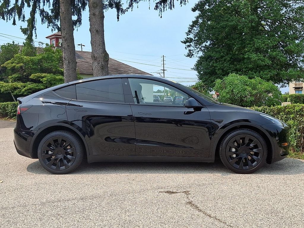 صورة 7 لـ 2021 Tesla MODEL Y LONG RANGE DUAL MOTOR ALL-WHEEL DRIVE