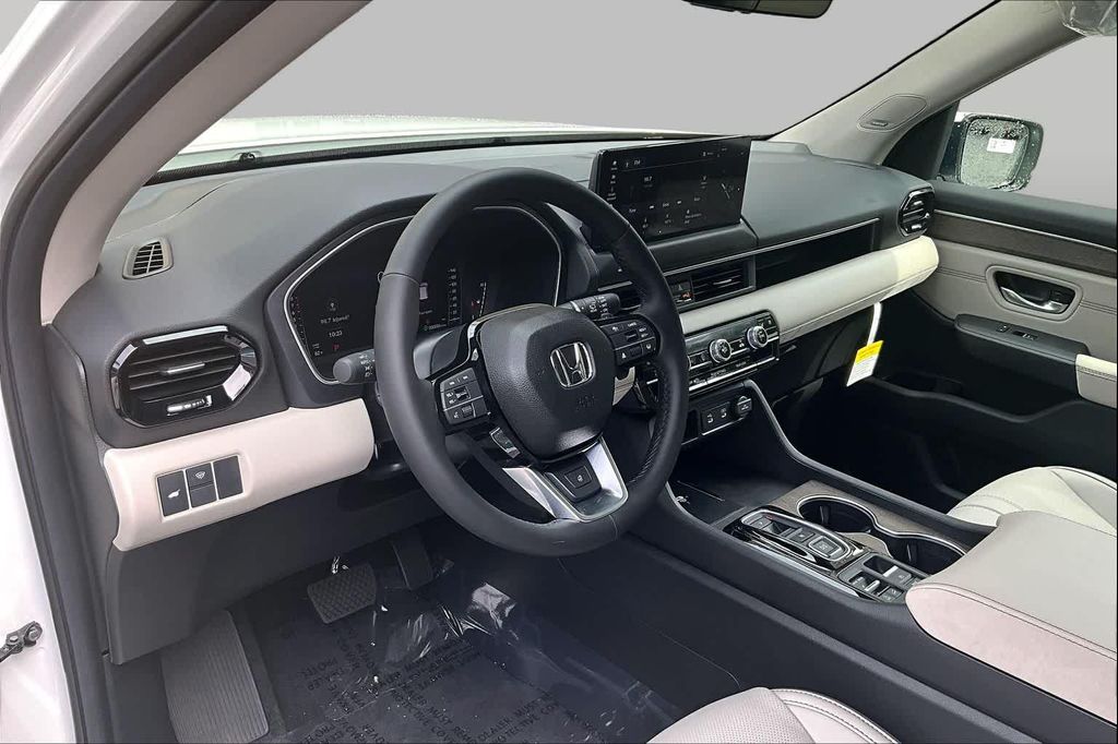 صورة 10 لـ 2026 Honda PILOT ELITE